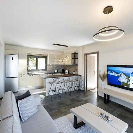 Adam'S Suite Frínion Dış mekan fotoğraf