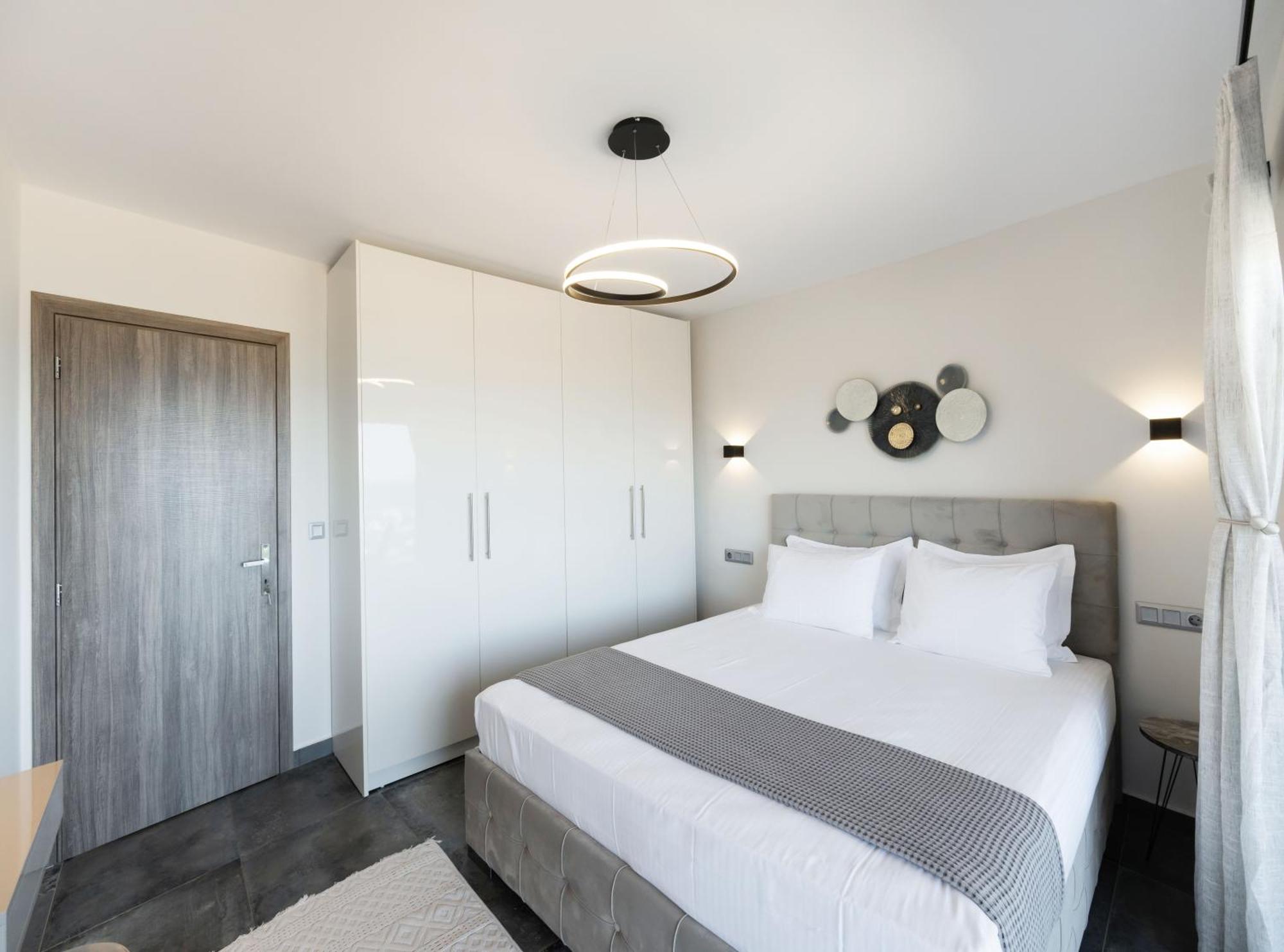 Adam'S Suite Frínion Dış mekan fotoğraf