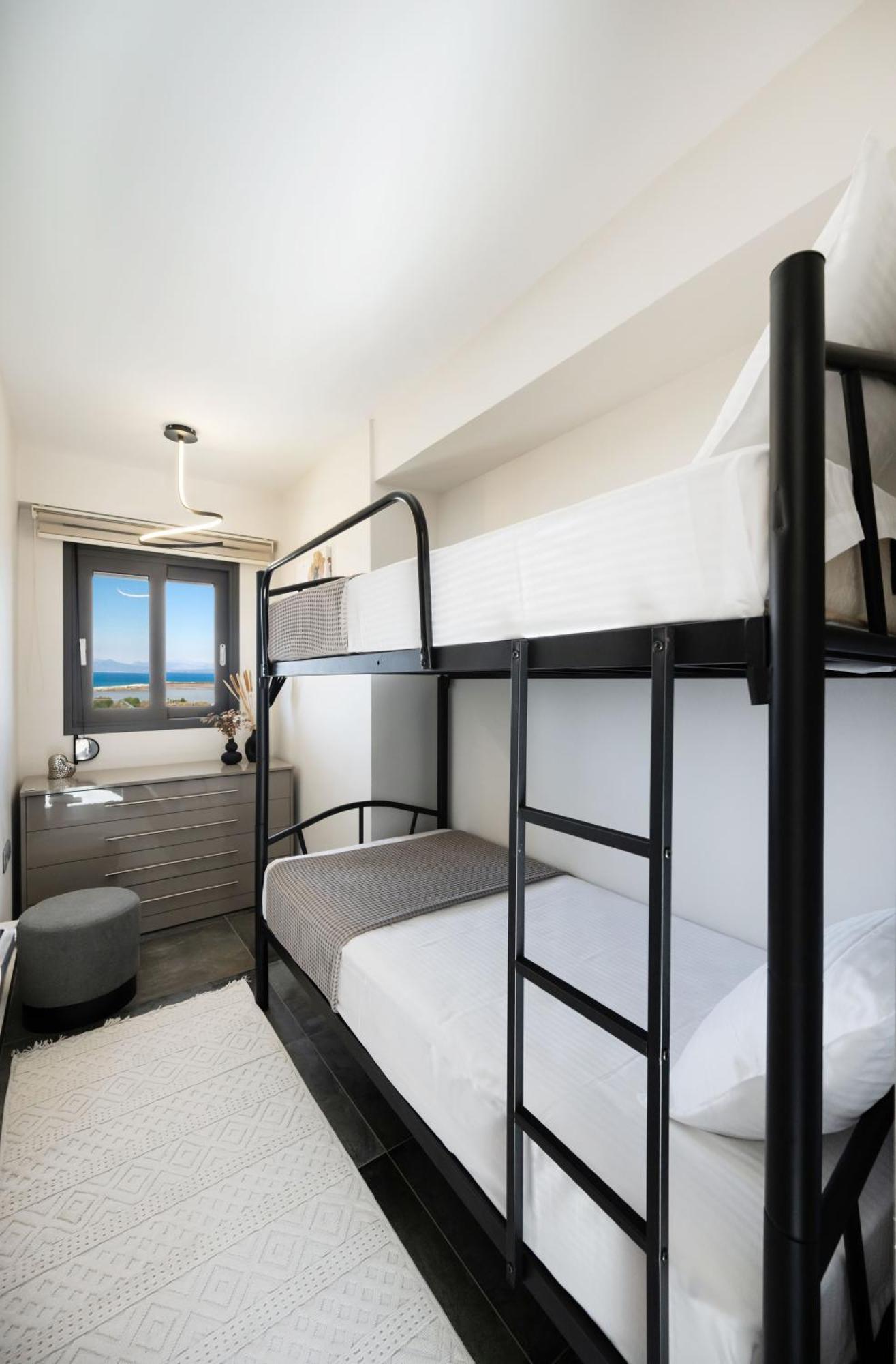 Adam'S Suite Frínion Dış mekan fotoğraf